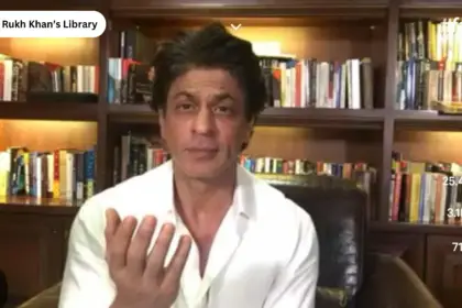 Shahrukh Khan: From 'Steve Jobs' to 'Fifty Shades of Grey', do you know Shahrukh's favorite book? A glimpse of the actor's library