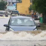 There is no sign of disaster stopping, alert of heavy rain again from Monday in Gujarat, Baroda is drowning in 8 feet water.